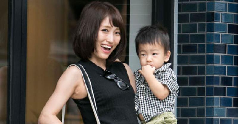 【大阪SNAP】男の子ママは黒×カーキの辛口カラーでカッコよく親子リンク♪