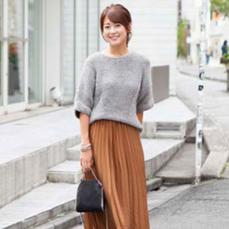【東京SNAP】大人気ママ・鈴木裕子さんの、めちゃ売れGUスカートコーデ!