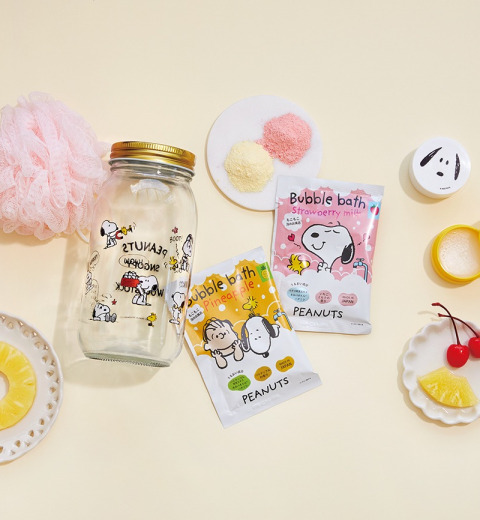 スヌーピーファン必見!かわいすぎるリップとバブルバスで冬の乾燥対策も気分よく♡