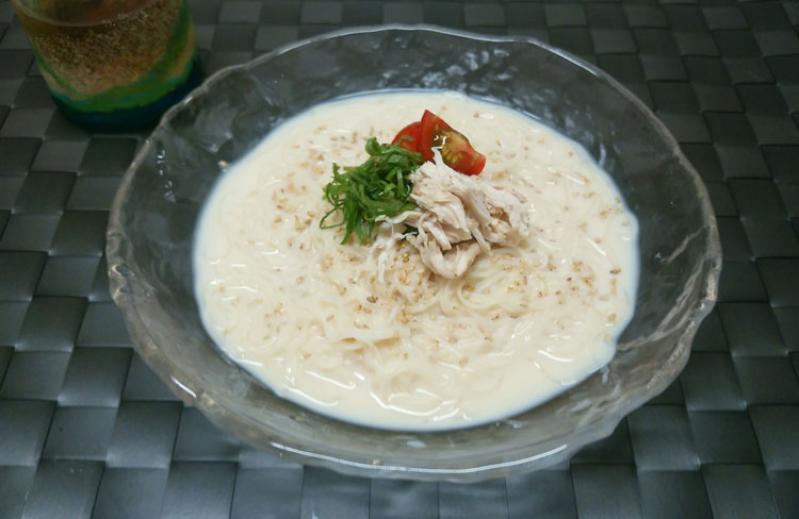 我が家の夏の定番はヘルシーだけどクリーミーで美味しい豆乳素麺！