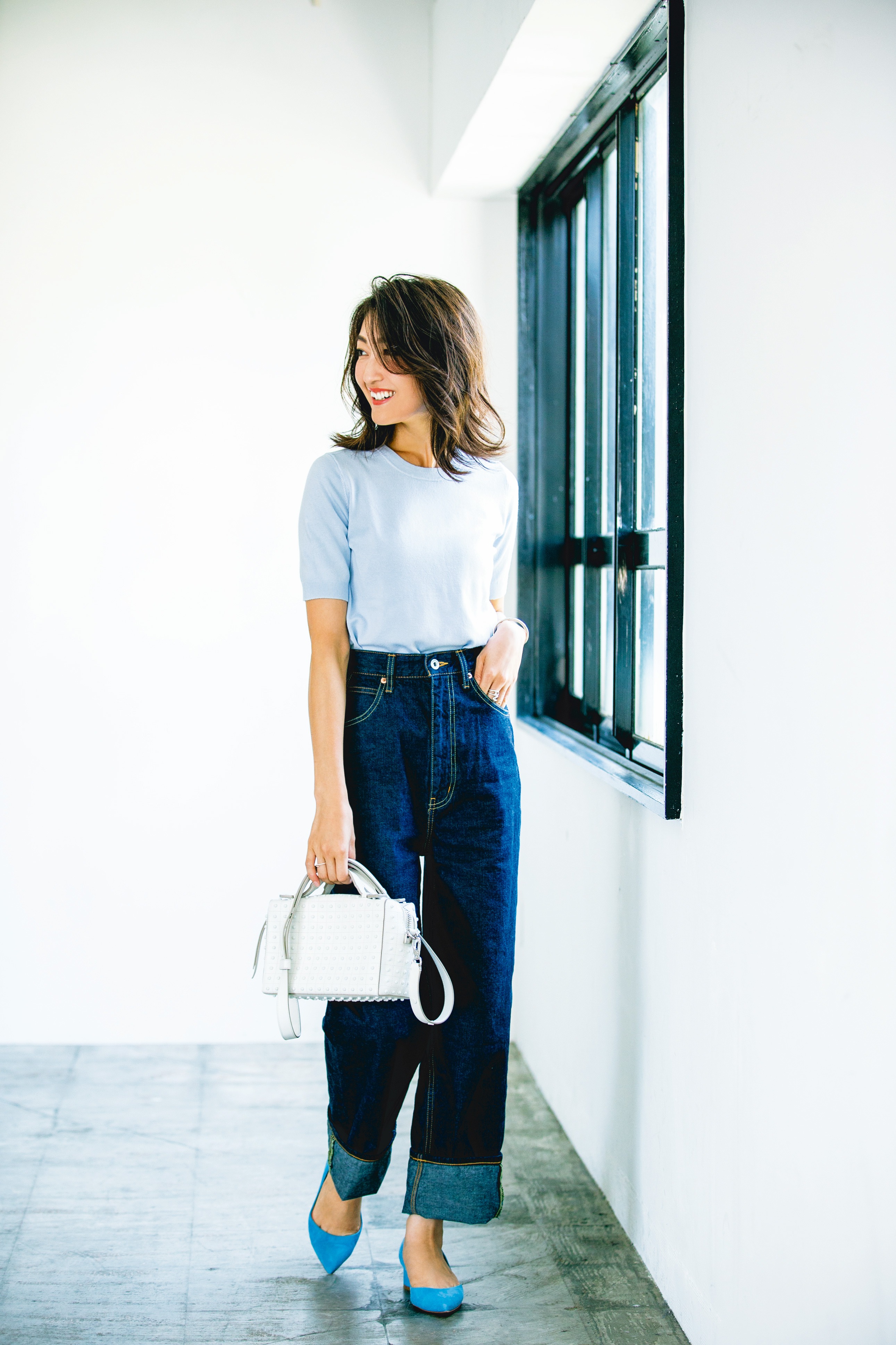 正しいコテの使い方講座 巻き方別にコツをレクチャーします Mamagirl ママガール