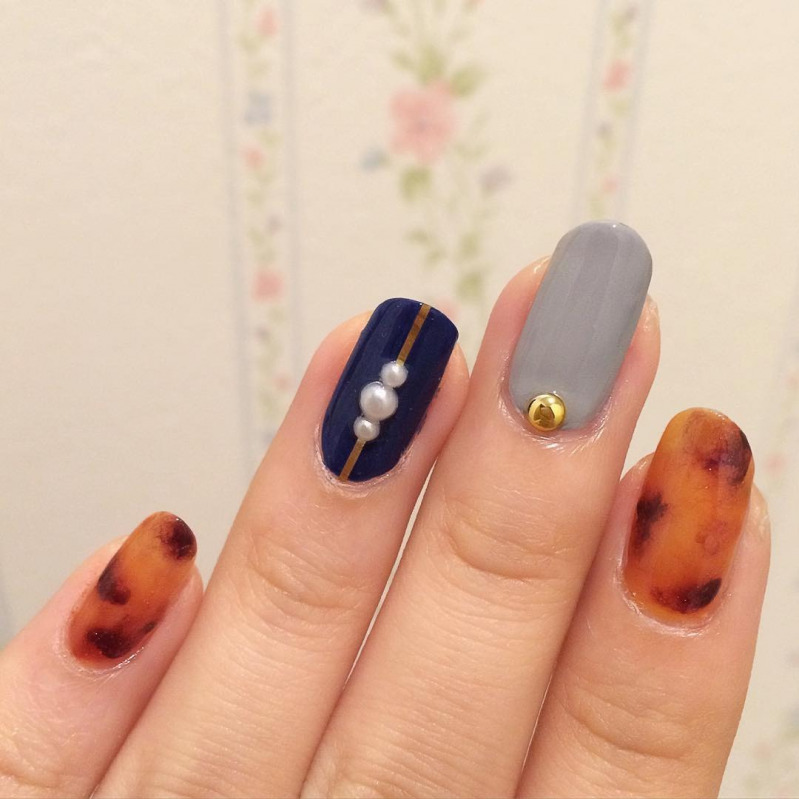 大人女子に人気のべっ甲ネイルでおしゃれ上級者の仲間入り Mamagirl ママガール