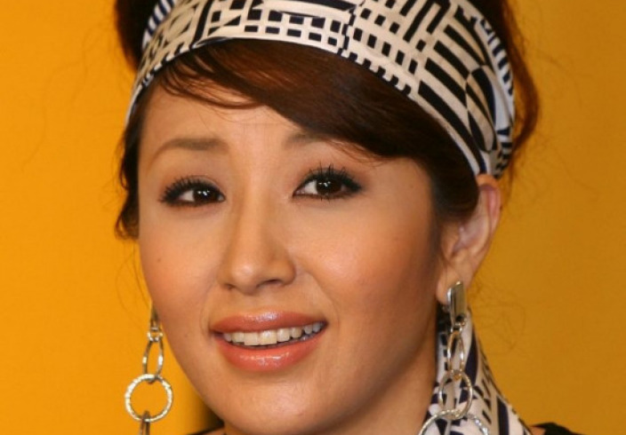 鈴木紗理奈さんの長男は凛としたイケメン カップル風親子コーデが可愛すぎ Mamagirl ママガール