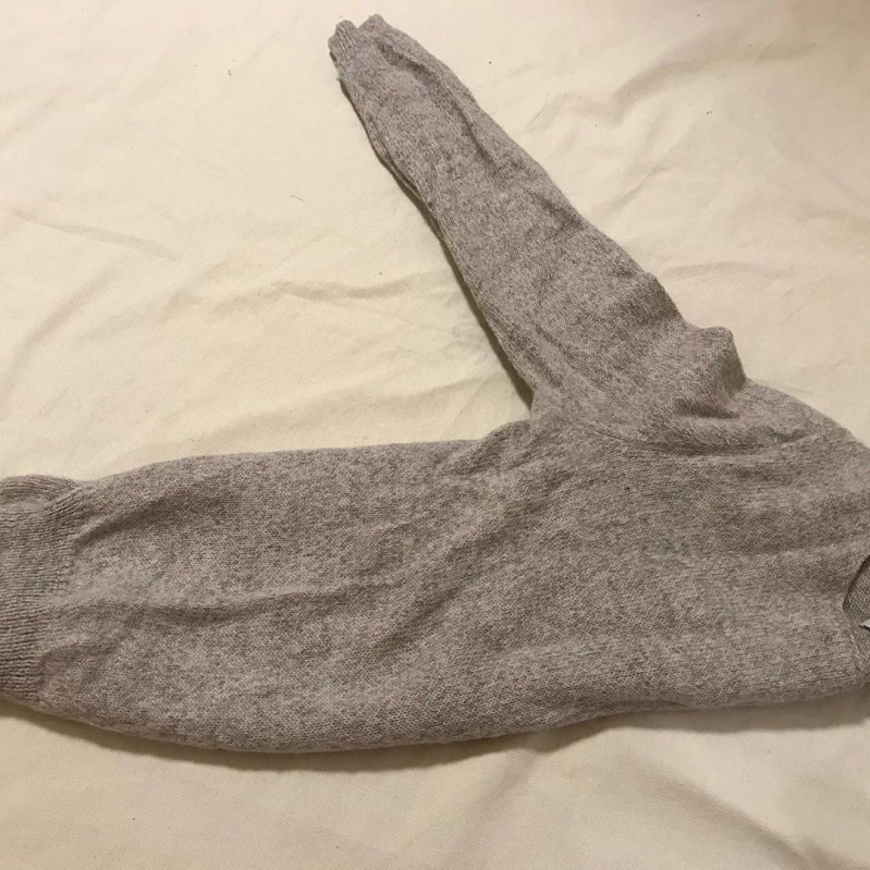 ニットの正しい畳み方とは シワにならずコンパクトにしまって収納力アップ Mamagirl ママガール