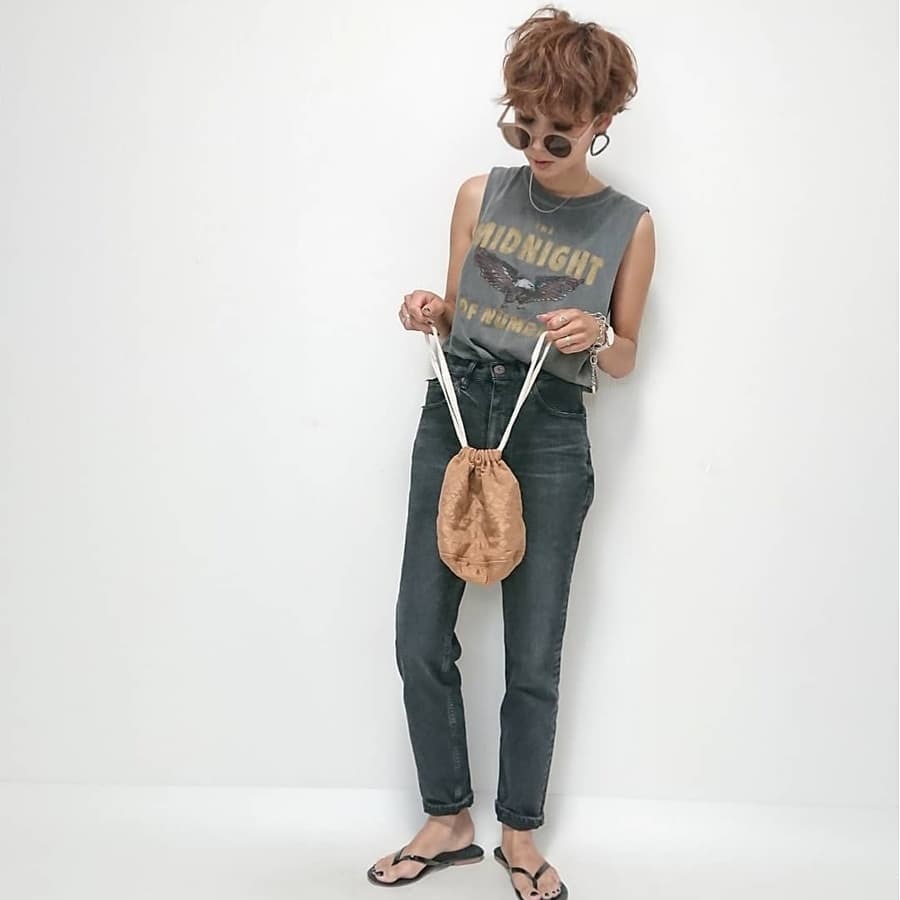 タンクトップはコーデのメインになる 今っぽい着こなし方特集 Mamagirl ママガール