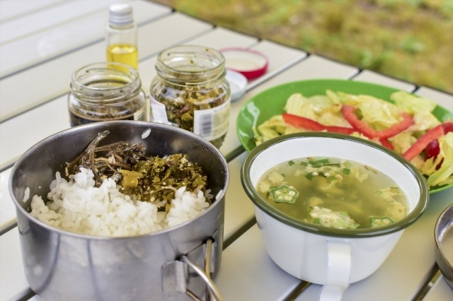 キャンプ用の食器をそろえてこなれキャンパーになろう Mamagirl ママガール