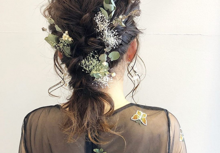 ドライフラワーの髪飾りならナチュラルも華やかも自由自在 Mamagirl ママガール