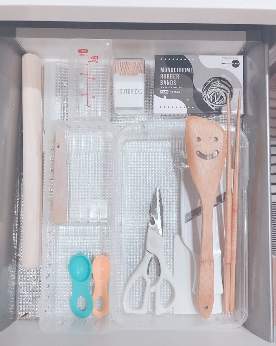 引き出し収納ワザ大公開 キッチンリビングを100均ニトリ無印でお片付け Mamagirl ママガール