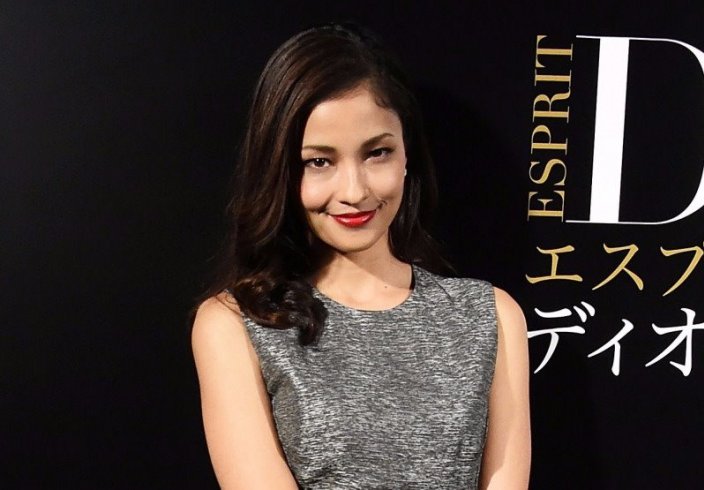 黒木メイサさんが半身浴中セクシーどアップ公開 懐かしのプリクラ写真も Mamagirl ママガール