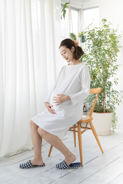 医師監修 妊娠中のヘアカラーはしていいの 美容院に行くときの注意点も解説 Mamagirl ママガール