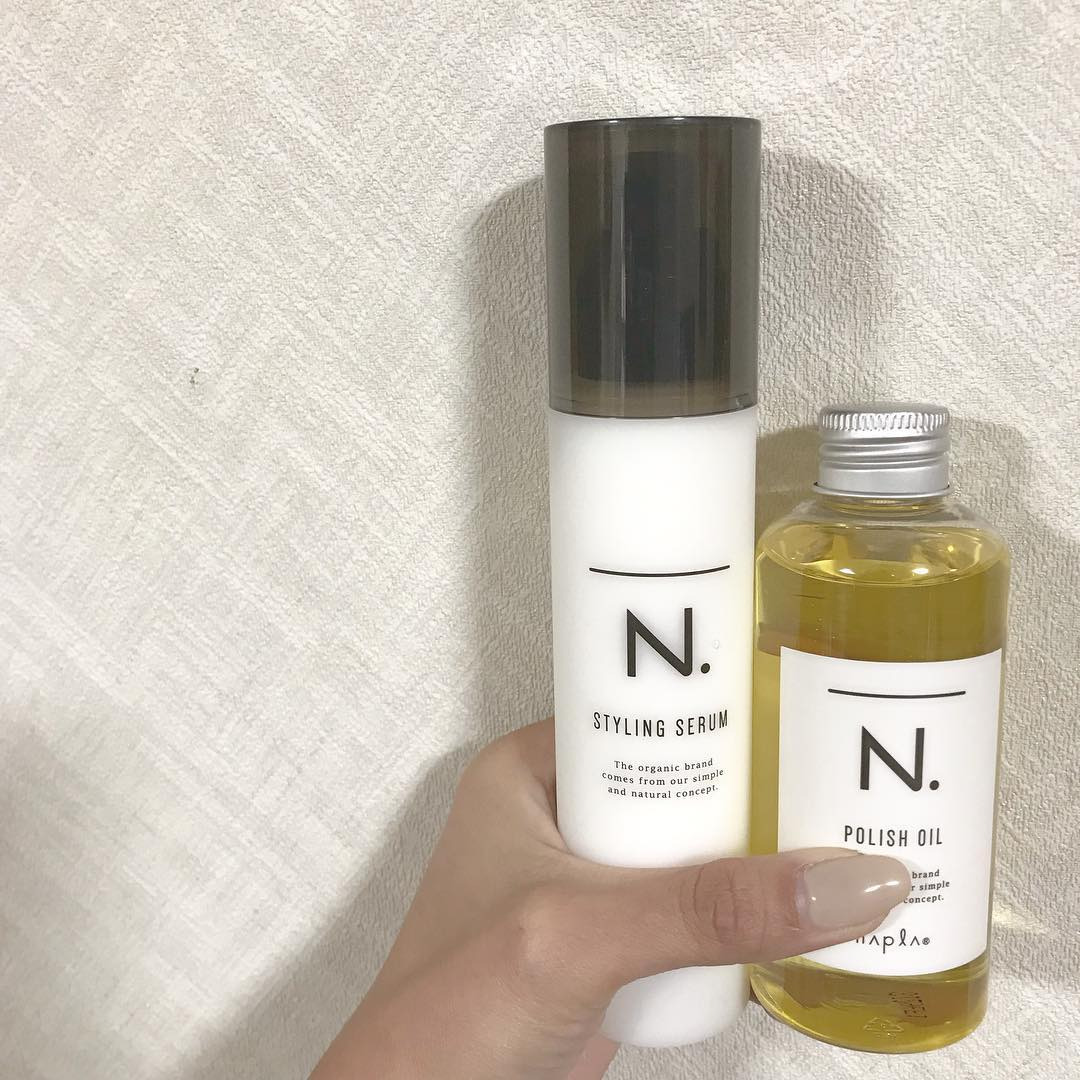 濡れ髪の作り方は コツを知って最旬ヘアスタイルに おすすめ商品もご紹介 Mamagirl ママガール