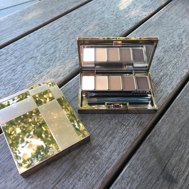 アイブロウ 今のトレンドはグレーです プチプラ デパコス人気商品は Mamagirl ママガール