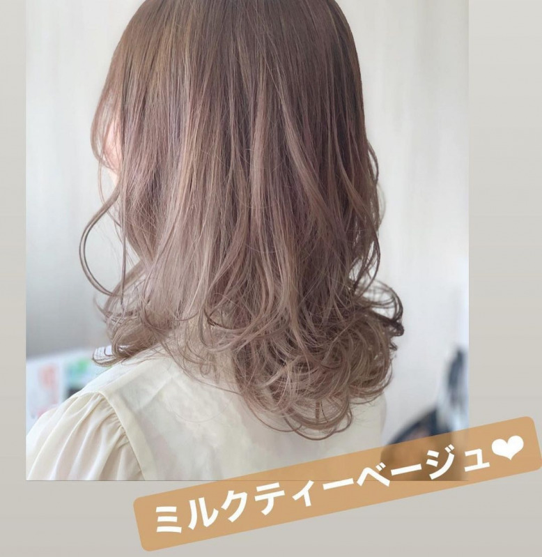 やっぱりベージュの髪色がスキ 明るめも暗めも 最旬ヘアカタログ Mamagirl ママガール