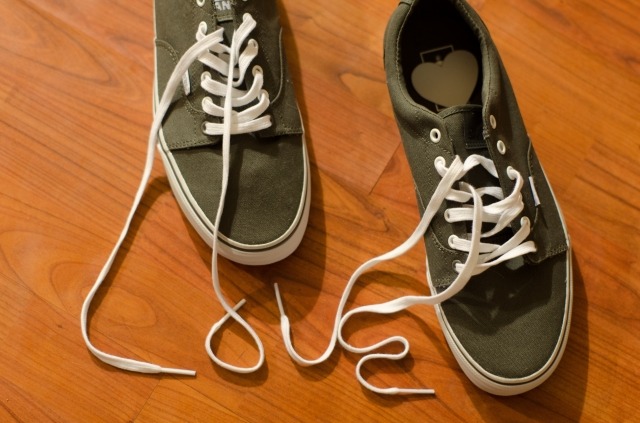 スニーカーは防水スプレーで水 汚れから守れる 正しい使い方やおすすめも Mamagirl ママガール