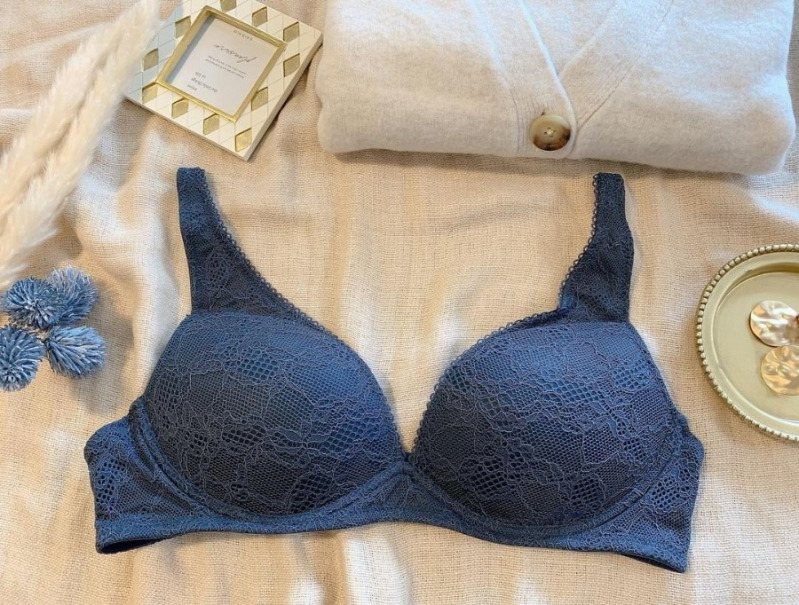 ナイトブラはユニクロのワイヤレスブラがいいってよ!商品&クチコミご ...
