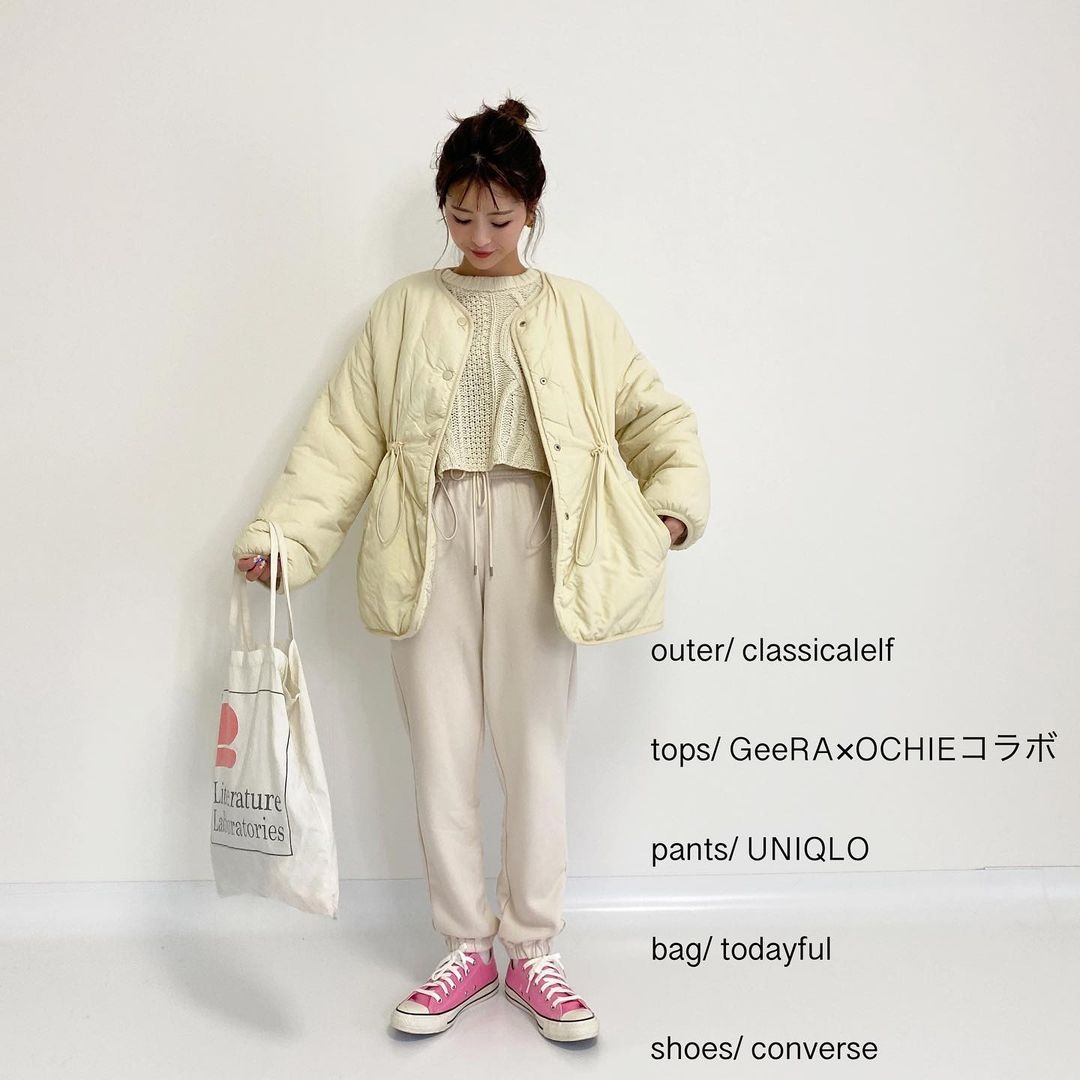 ピンクスニーカーコーデのススメ 大人女子の季節別の着こなし実例14選 Mamagirl ママガール ピンクスニーカーコーデのススメ 大人女子の季節別の着こなし実例14選 Mamagirl ママガール
