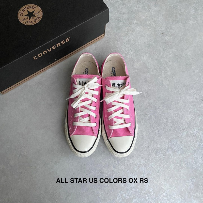 ピンクスニーカーコーデのススメ 大人女子の季節別の着こなし実例14選 Mamagirl ママガール