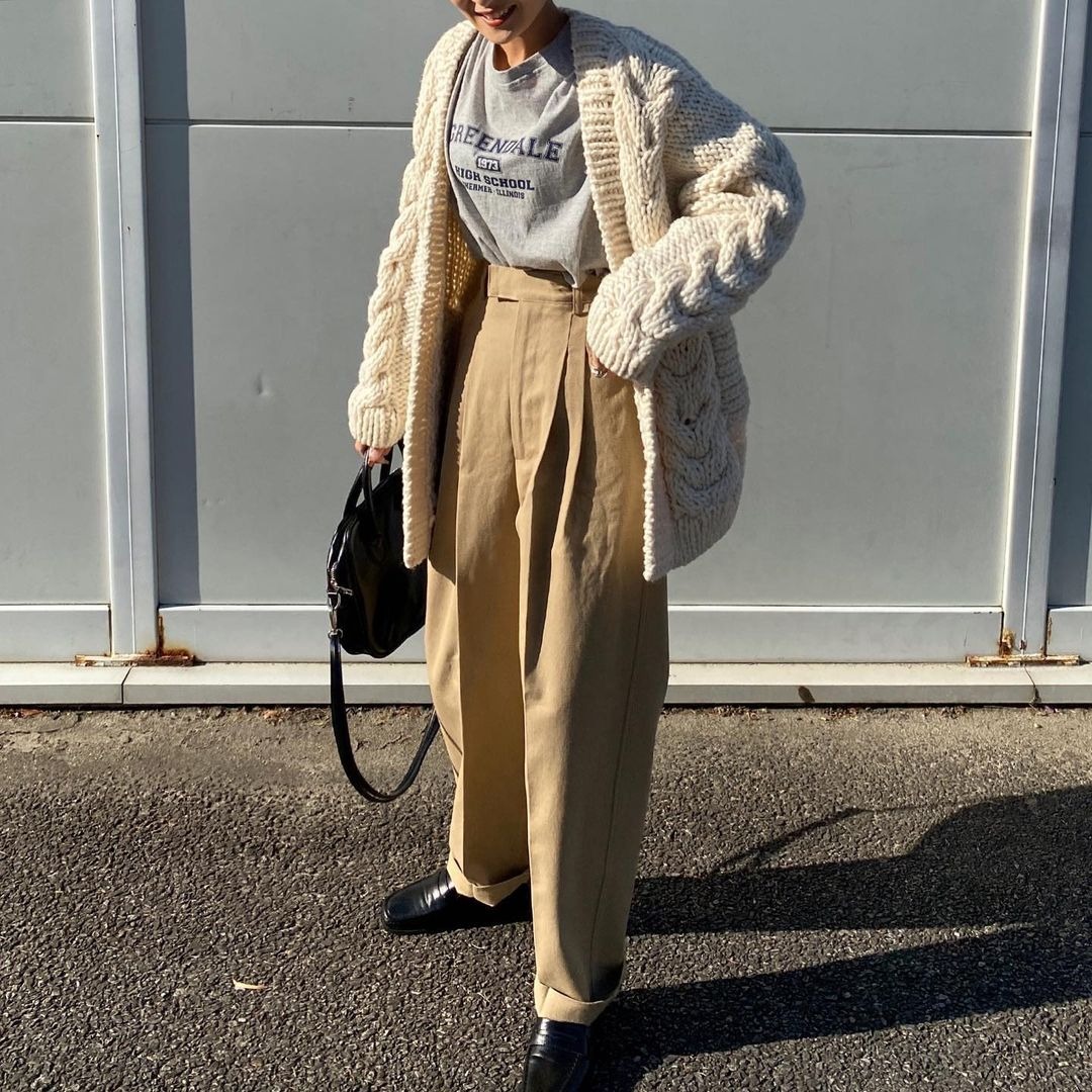 チノパンとは スラックスとはどう違う 定義やコーデのポイントを解説 Mamagirl ママガール チノパンとは スラックスとはどう違う 定義やコーデのポイントを解説 Mamagirl ママガール