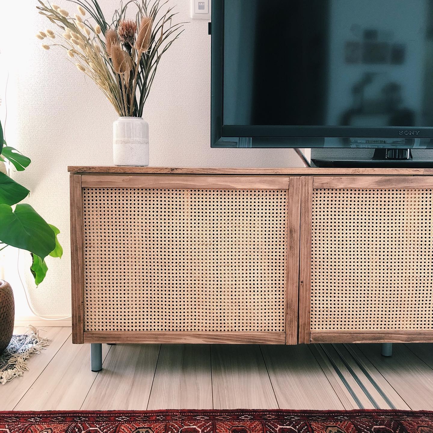 テレビボードのdiyおすすめ実例4選 材料や作り方の徹底紹介も Mamagirl ママガール